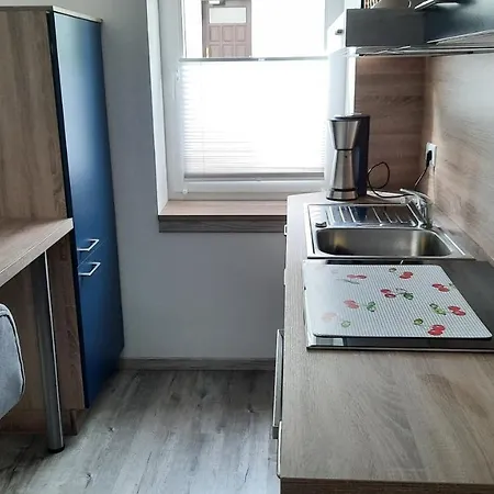Boehle In Apartment *
